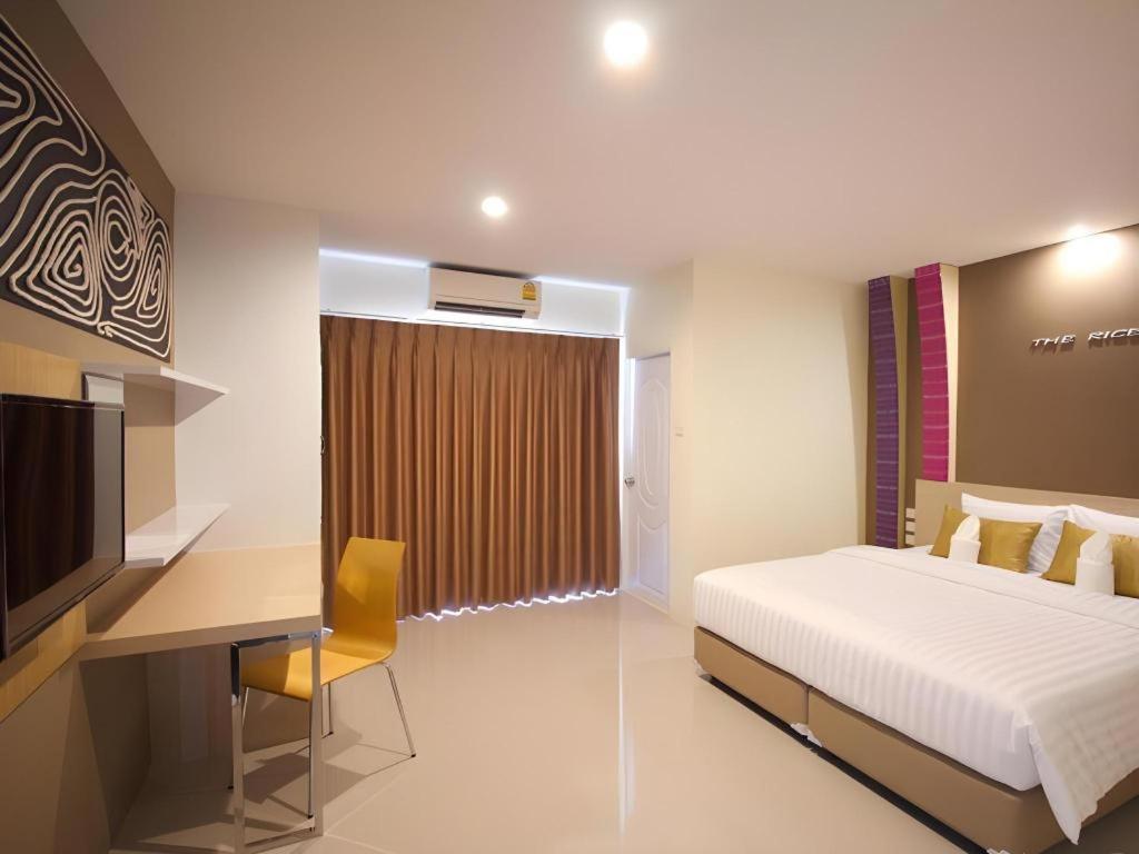 The Rice Hotel Roi Et Dış mekan fotoğraf