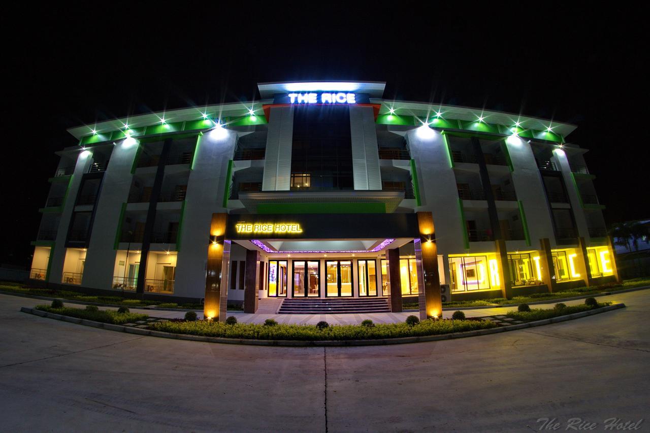 The Rice Hotel Roi Et Dış mekan fotoğraf